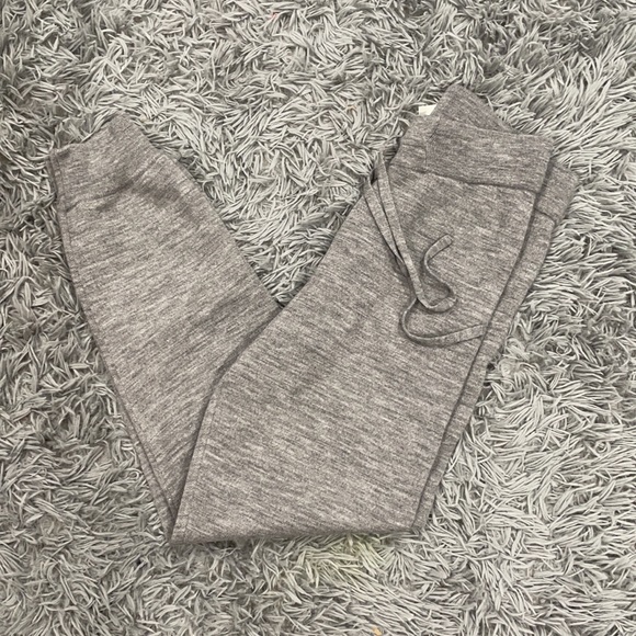 NEW • Alice + Olivia • Harry Slim Wool Sweatpants Ribbed Cuffs Heather Gray XS - Picture 4 of 5